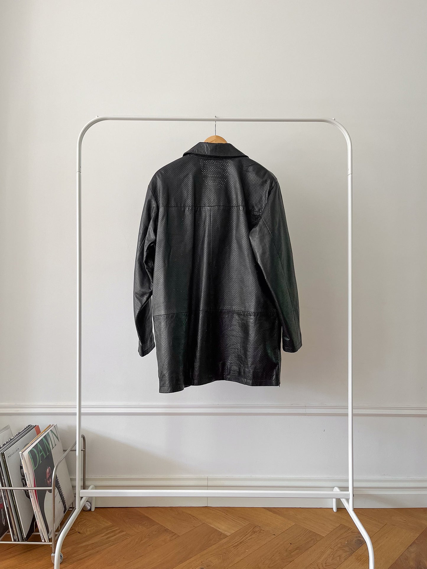 BUTTON-UP LEATHER JACKET