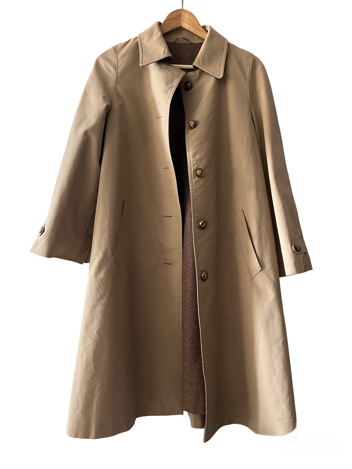 CLASSIC KHAKI TRENCH COAT