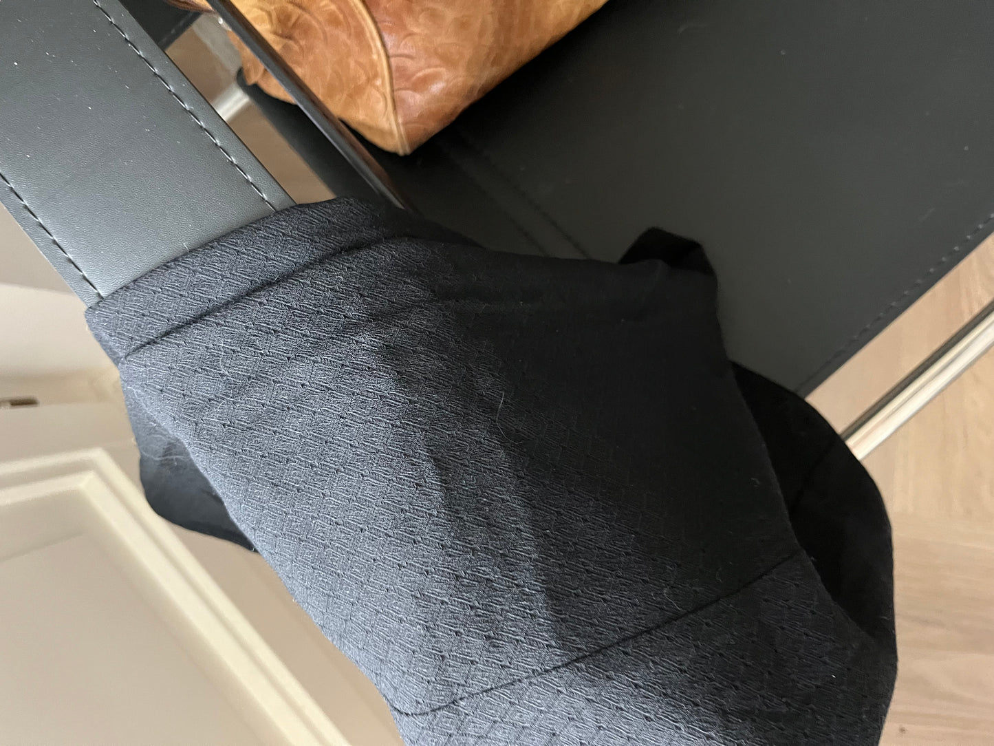EMPORIO ARMANI A LINE BLACK SKIRT