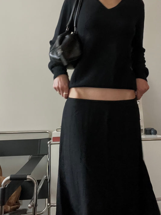 EMPORIO ARMANI A LINE BLACK SKIRT