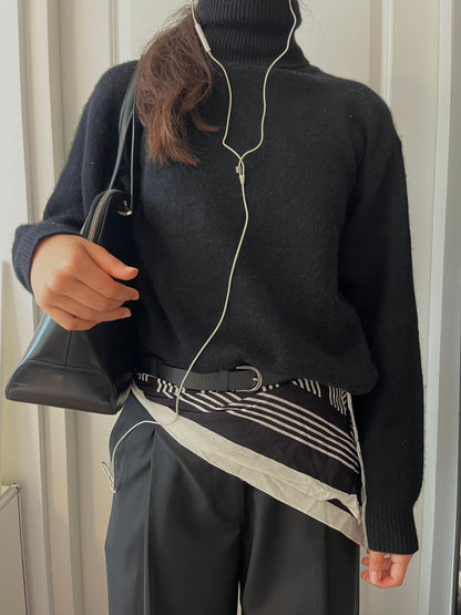 WOOL TURTLENECK SWEATER