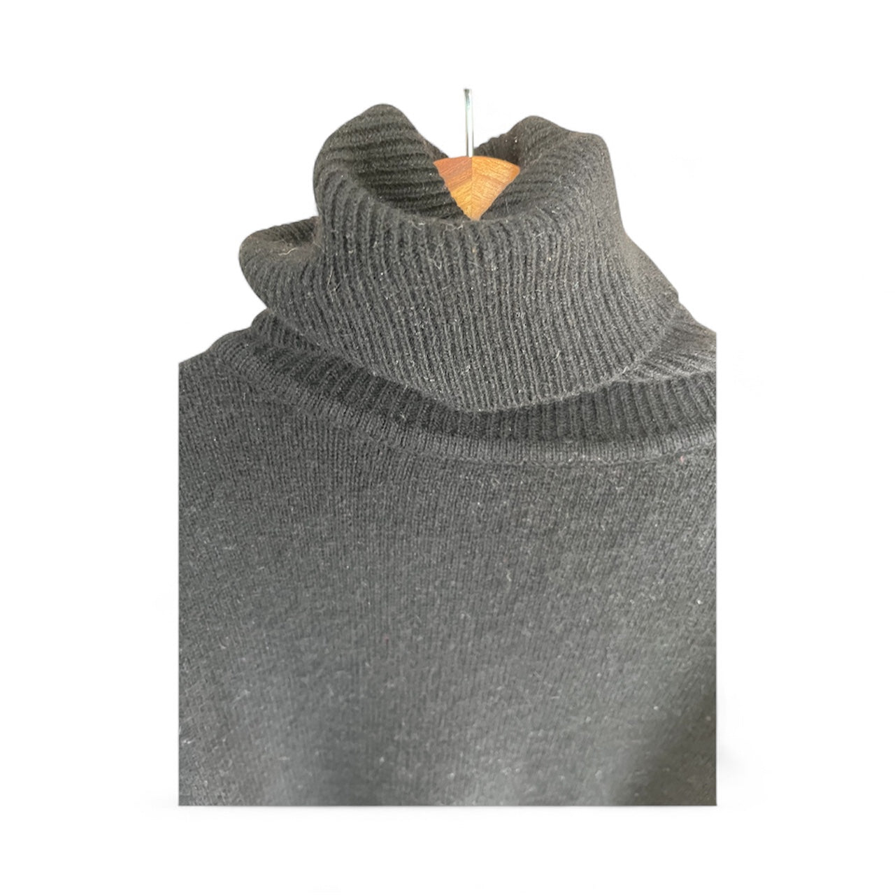 WOOL TURTLENECK SWEATER